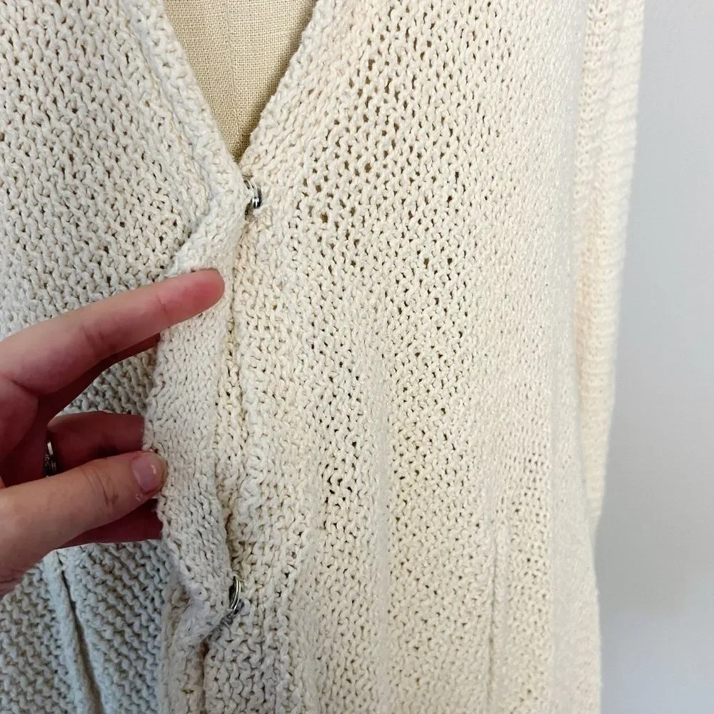 Free People Shark Hem Cardigan Size XS Cream Cotton blend Seen on Taylor Swift